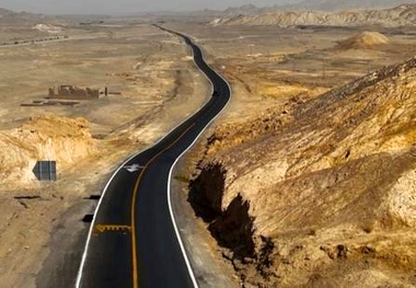 اجرای خط کشی ۶۶۰۰ کیلومتر از محورهای مواصلاتی استان سیستان و بلوچستان‌