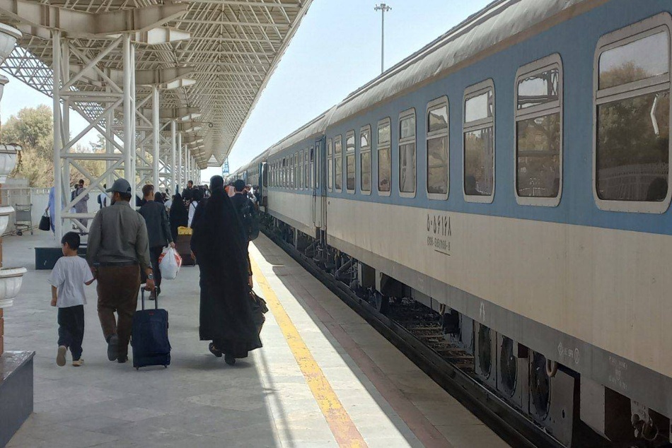 اعزام سومین قطار کاروان‌ های عزادار از زاهدان به تهران و قم