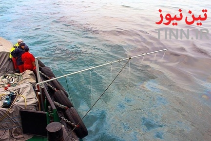 عملیات پاکسازی جزیره خارگ از آلودگی نفتی