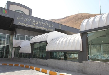 دستور تسریع ساخت راه ها و تکمیل پایانه های مرزی استان آذربایجان غربی صادر شد 

