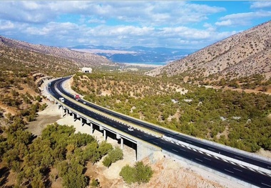 شمارش معکوس برای افتتاح قطعه هفتم آزادراه شیراز-اصفهان آغاز شد