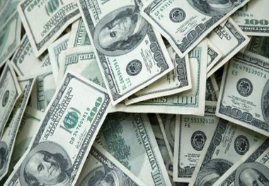 دلار به پایین‌ترین سطح ۲.۵ ساله رسید