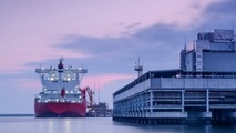 EPIK, Hyundai LNG Shipping Team Up to Develop FSRU Projects