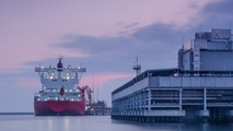 EPIK, Hyundai LNG Shipping Team Up to Develop FSRU Projects