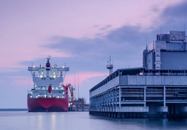 EPIK, Hyundai LNG Shipping Team Up to Develop FSRU Projects