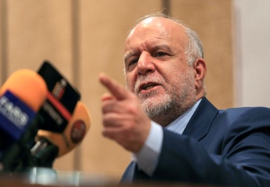 زنگنه: وضع قاچاق بنزین الحمدالله خوب است و از همه مرزها با موفقیت انجام می‌شود