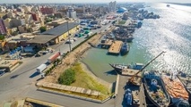 
صادرات از بنادر آبادان در سال گذشته از مرز ۵۶ درصد گذشت
