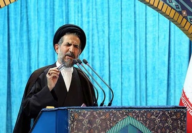 خطیب نماز جمعه تهران: لزوم دسترسی مناسب مردم به حمل و نقل عمومی 