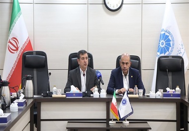  پل‌ مه: سهم دریا در تولید ناخالص ملی نامانوس است/ دولت هنوز طرح جامع ندارد
