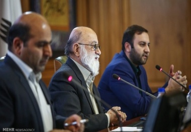 درآمدهای شهرداری تهران از محل تابلوهای تبلیغاتی مشخص شود