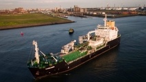 Shell starts operating hyper-modern LNG bunker vessel in Rotterdam