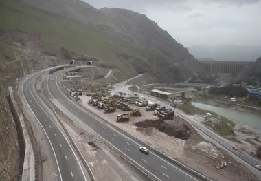 بازگشایی محور آزادراه منجیل به رودبار در گیلان

