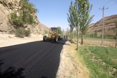 اجرای 1500 متر روکش آسفالت در چهار محور روستایی شهرستان قوچان در استان خراسان رضوی