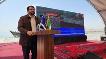 آغاز بهره برداری از دو دستگاه مکنده ۳۰۰ تنی در بندر شهید رجایی