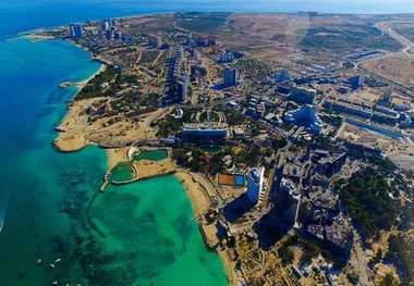 وزیر اقتصاد از کدام مناطق آزاد حمایت می کند؟