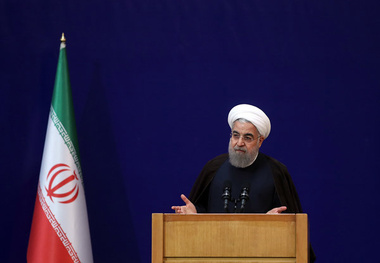 امروز روز افتخار و شروع خودکفایی در بنزین است