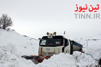 برف روبی و بازگشایی جاده ها در آذربایجان غربی