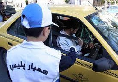 اقدام قابل تحسین کارکنان پلیس راه؛ اصلاح موی سر در حمایت از کودک بیمار 