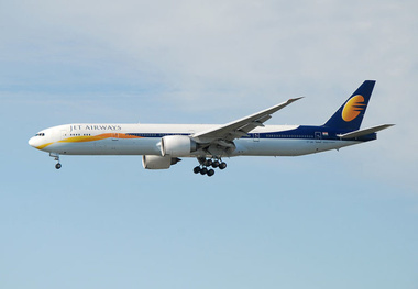 jet airways suspends all global flights