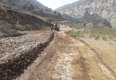 مسطح سازی  ۴۲۴۶ کیلومتر از محورهای روستایی خراسان جنوبی درحال انجام است