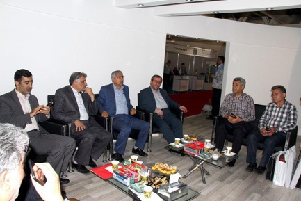 روز نخست نمایشگاه در تراورس