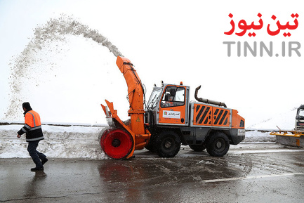 عملیات راهداری زمستانی در جاده هراز