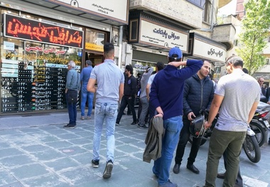 فروش ارز مسافرتی تا سقف 5 هزار یورو در صرافی‌ها