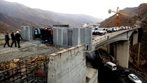 آغاز عملیات اجرایی سه طرح راهسازی با حضور وزیر راه در چالوس/ تامین اعتبار ۶۰ میلیارد ریالی پروژه‌ها 