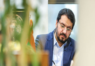 تبریک روز جهانی الکترونیک هواپیمایی توسط وزیر راه و شهرسازی 