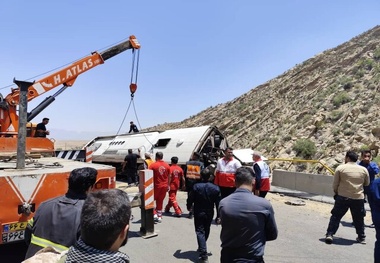 مرگبارترین تصادف تابستان در جاده شیراز؛ ضرورت توجه به پویش «نه به تصادف»