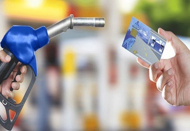 زنگ خطر افزایش مصرف و قیمت بنزین؟ اختصاص بنزین ۱۵ لیتری به هر نفر،کار پوپولیستی است
