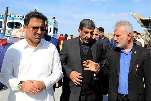 وزیر گردشگری پیگیر خطوط مسافری و گردشگری بندر چابهار و سوخت یارانه ای