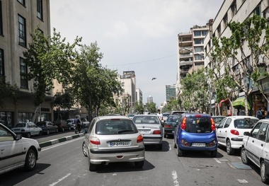 انتقاد تشکری هاشمی از درآمدهای شهرداری تهران/ فروش جای پارک به مردم توسط گردن‌ کلفت‌ ها