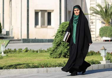 استیضاح خانم وزیر کلید خورد
