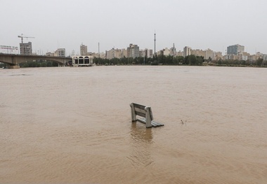  آثار طغیان کارون بر چهره اهواز 
