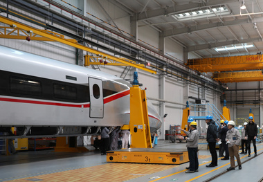 BST awarded second CR400AF high speed train order