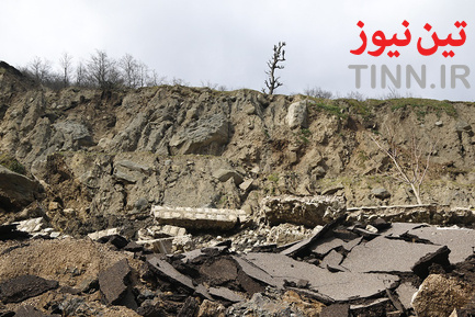 ریزش کوه در آزاد راه تهران - شمال