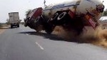 مسدود شدن جاده ارتباطی سورشجان - شهرکرد در پی واژگون شدن یک تریلی کشنده
