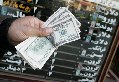 پیشنهاد انتقال مراکز تأمین ارز مسافرتی به مبادی خروجی کشور