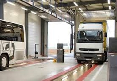 کامیون‌ های دودزا حق ورود به تهران را ندارند