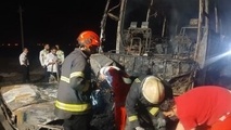تصادف مرگبار اتوبوس و پیکان/ سرنشینان خودرو در آتش سوختند