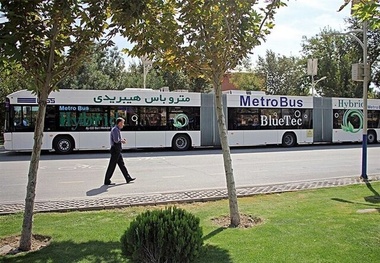 قرارداد خرید ۷۵ دستگاه متروباس برای خطوط پرتردد تهران منعقد شد
