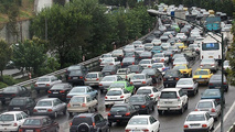 تنها ۸ هزار پارکینگ در برابر ۲۵۰ هزار خودروی تازه؛ تهران غرق در ماشین و کمبود جای پارک