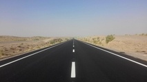 خط کشی ۵۰۰ کیلومتر از محورهای مواصلاتی میانه طی امسال