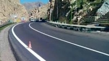 جوی آرام و ترافیکی روان در جاده‌ها