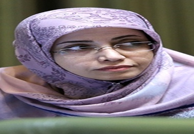 انتقاد عضوشورای تهران از انتشار اسناد خرید ماشین و تبلت: فقط دنبال تخریب و شیطنت بودند
