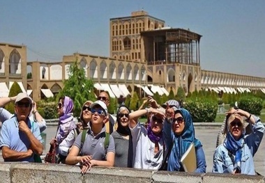 چانه‌زنی‌ بر سر قیمت تورهای ورودی ادامه دارد؛
