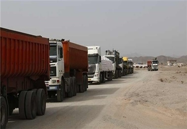 رفع مشکل کامیون‌ های ایرانی در مرز افغانستان