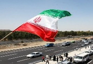گردنه رنگرز زرندیه برای تردد مسافران ایمن می شود