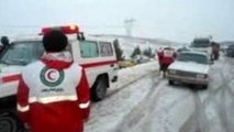 هلال احمر زنجان به 532 مسافر گرفتار در برف و کولاک امداد رسانی کرد
